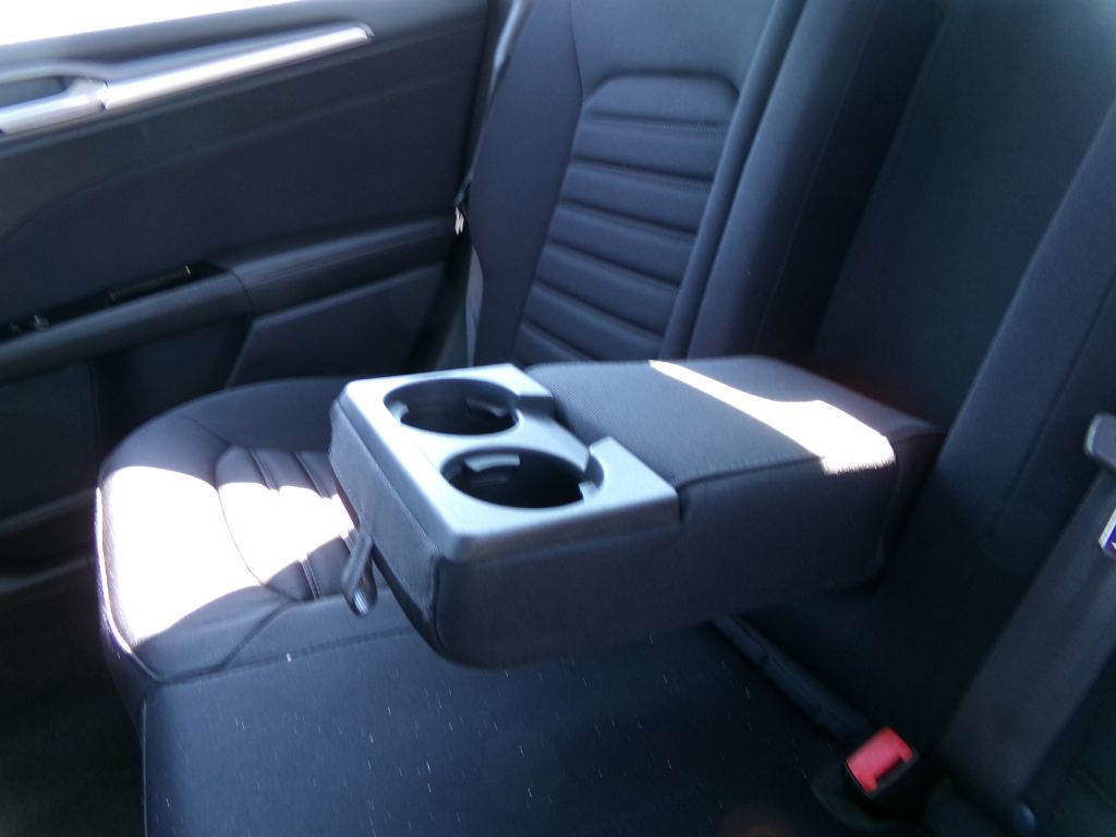 2014 Ford Fusion Image 19