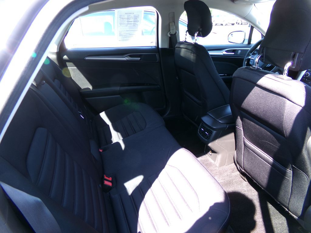 2014 Ford Fusion Image 25