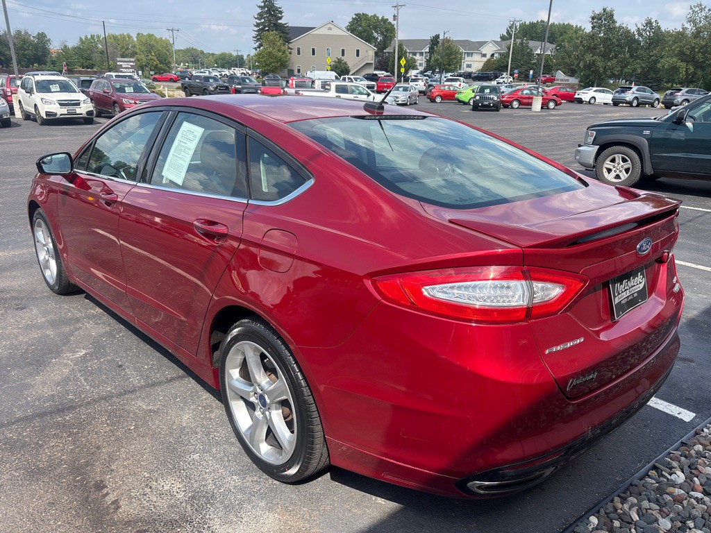 2016 Ford Fusion Image 5