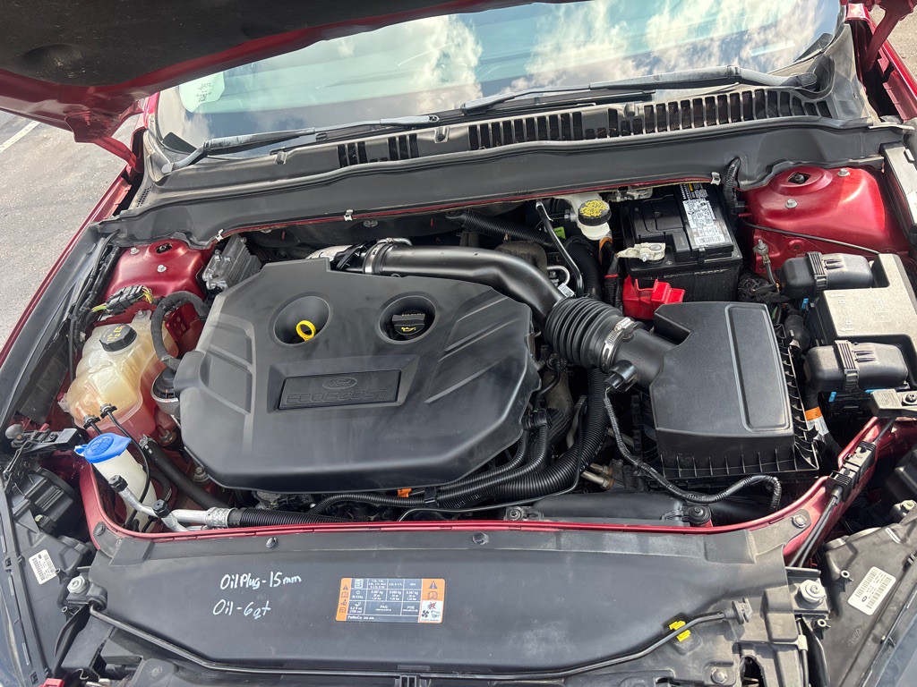 2016 Ford Fusion Image 28