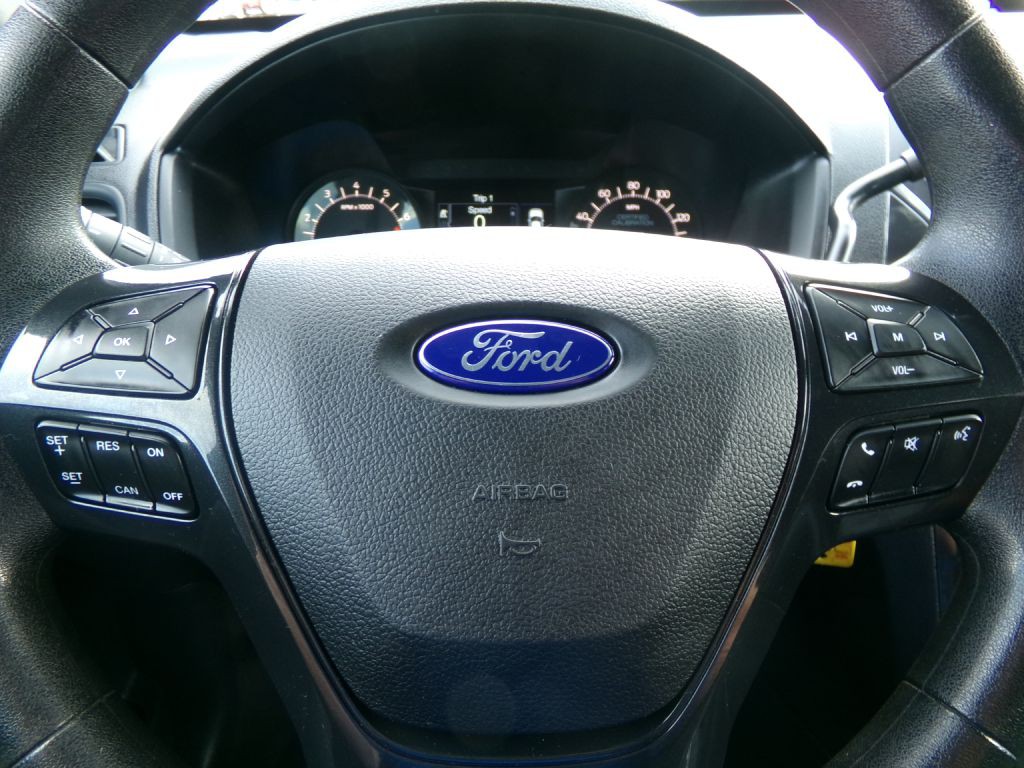 2018 Ford Explorer Image 15