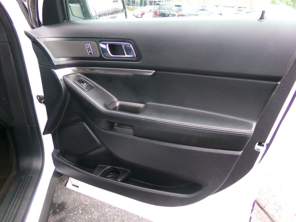 2018 Ford Explorer Image 34
