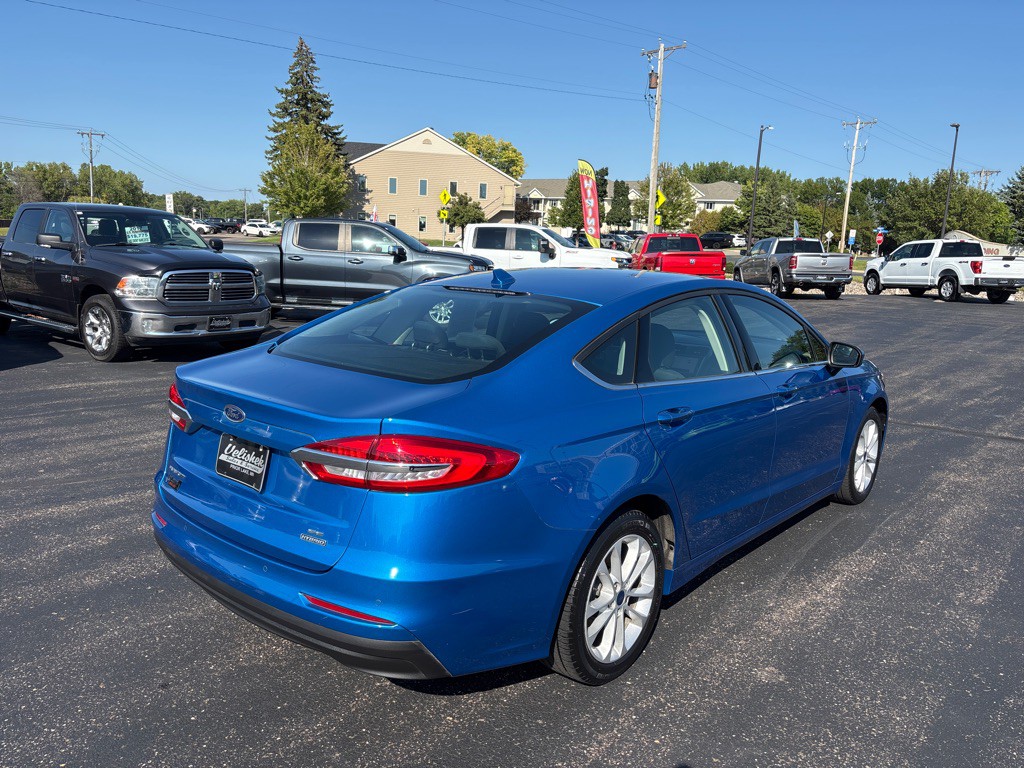 2020 Ford Fusion Image 3