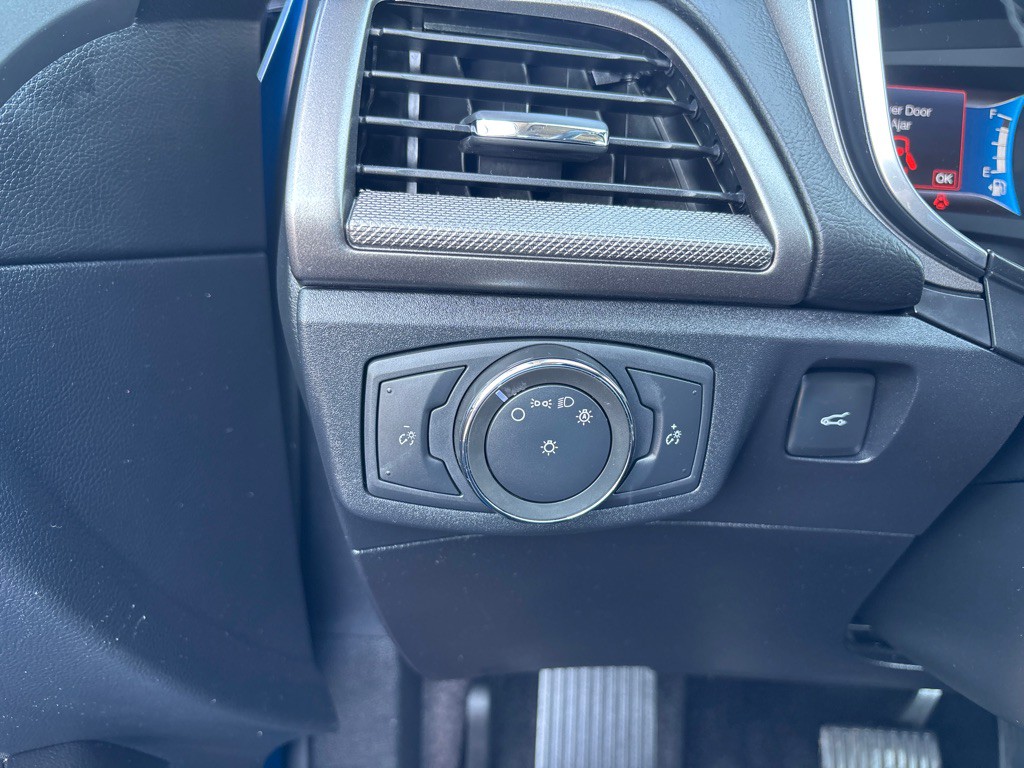 2020 Ford Fusion Image 12