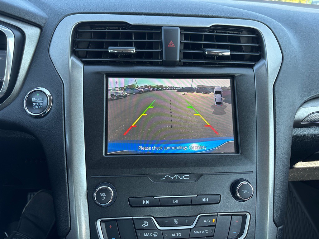 2020 Ford Fusion Image 19