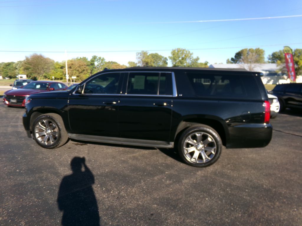 2015 Chevrolet Suburban Image 7