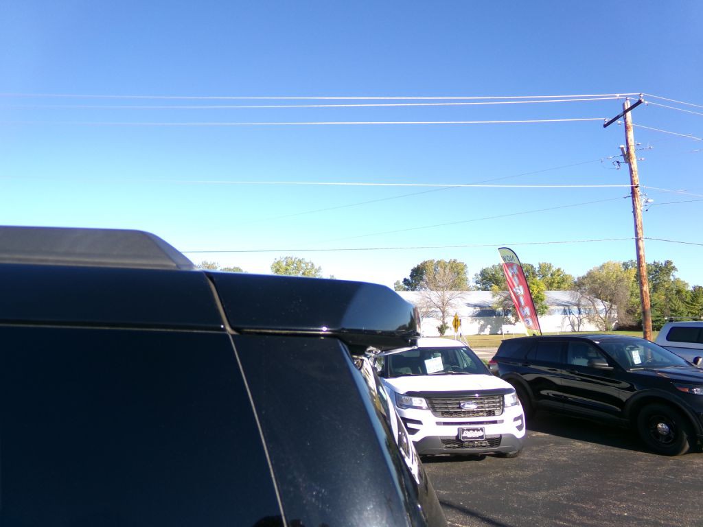 2015 Chevrolet Suburban Image 9