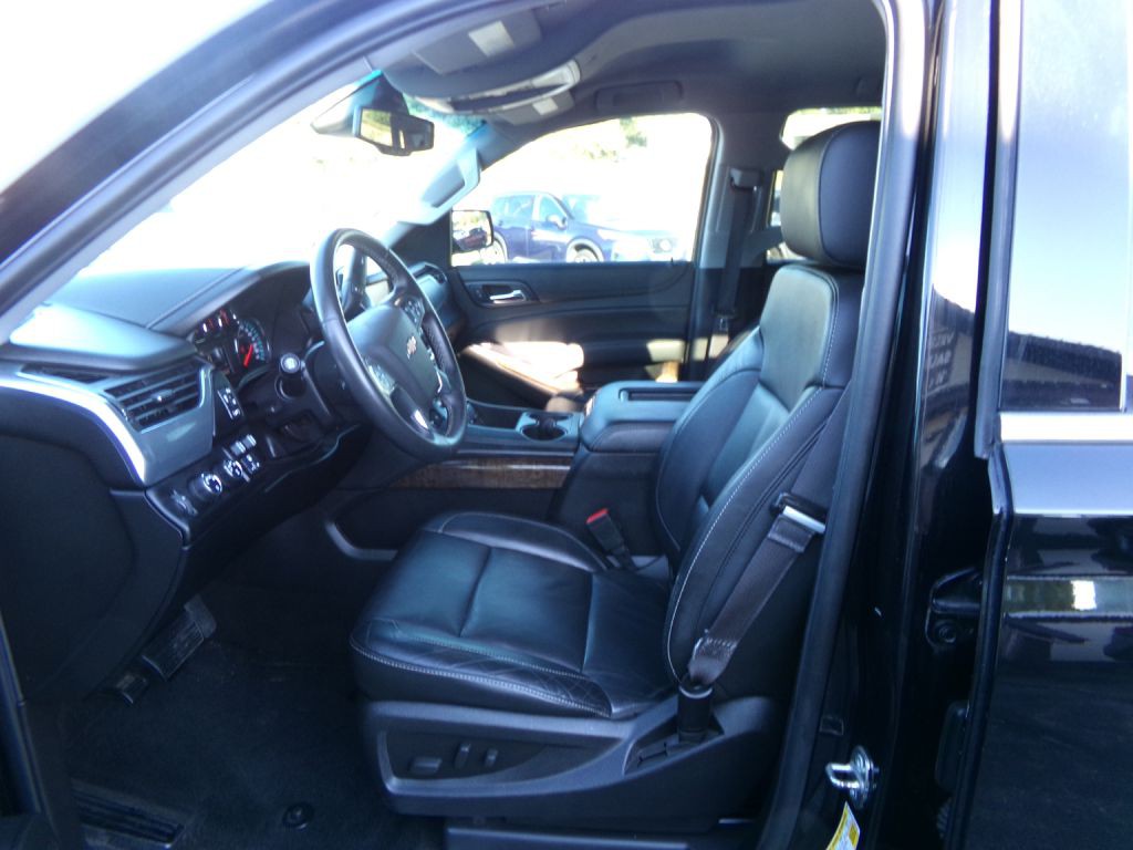 2015 Chevrolet Suburban Image 15