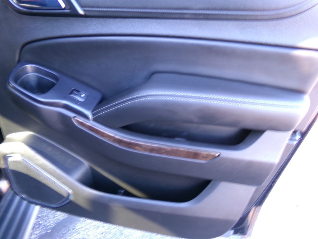 2015 Chevrolet Suburban Image 52