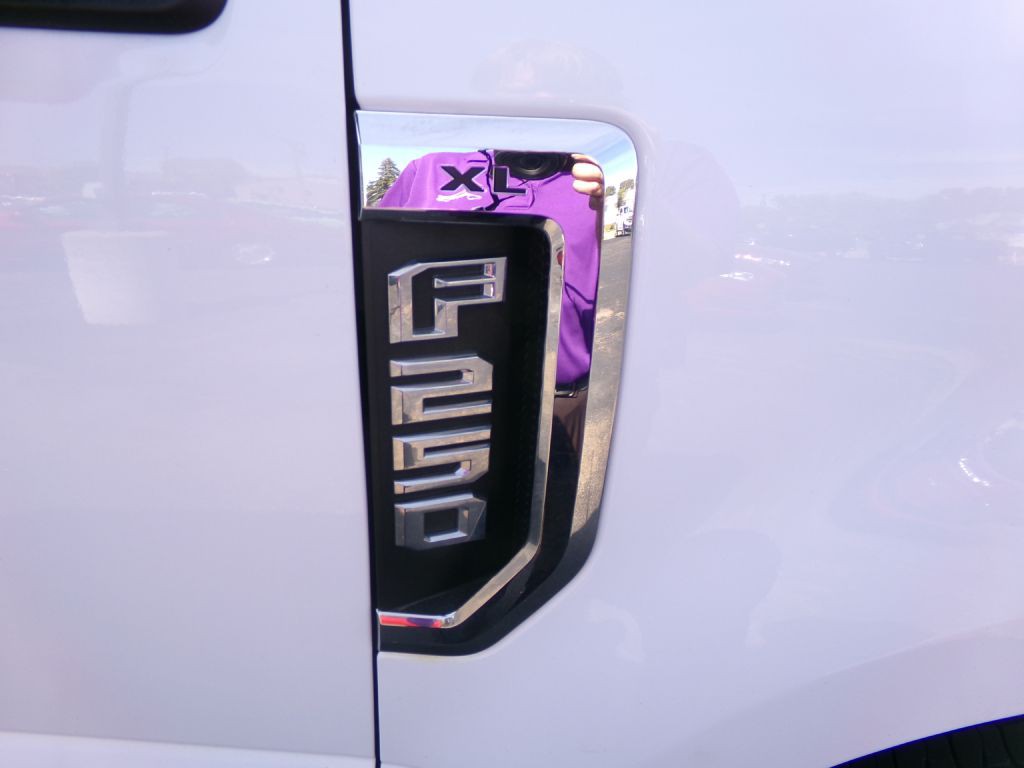 2022 Ford F-250 Image 41