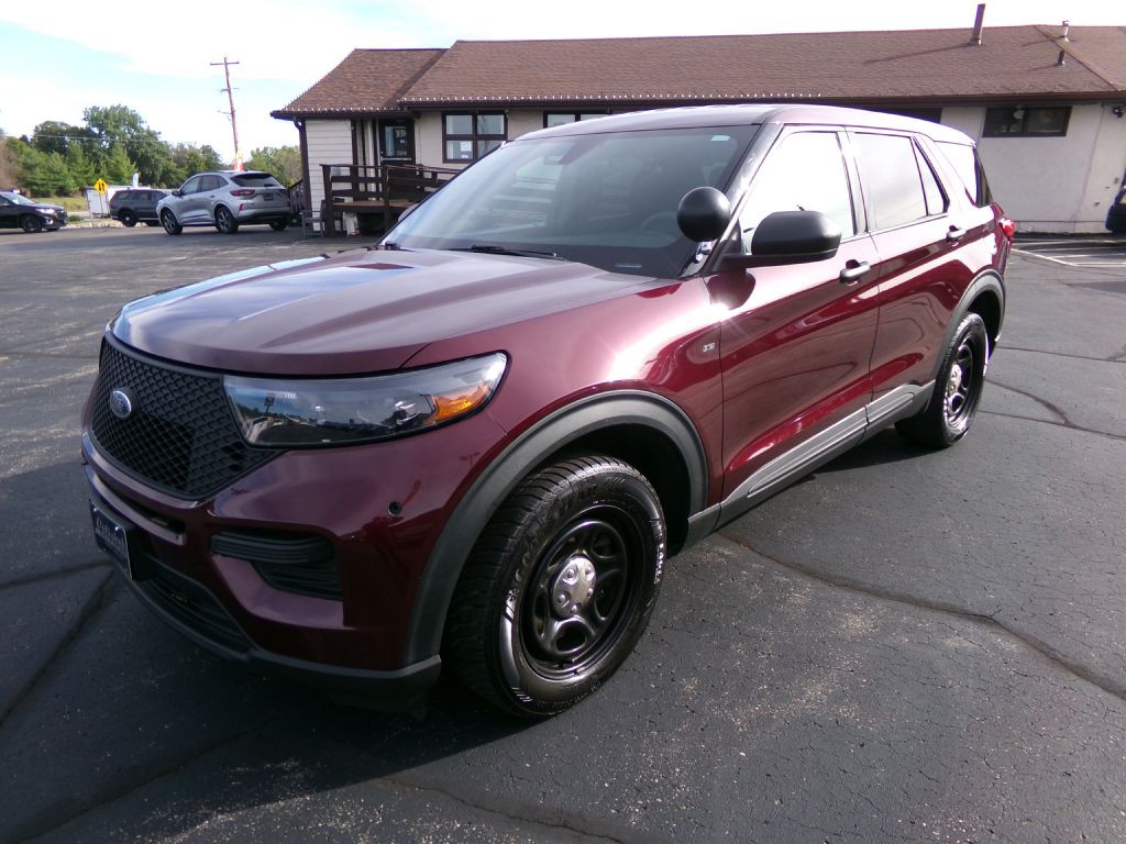 2021 Ford Explorer Image 2