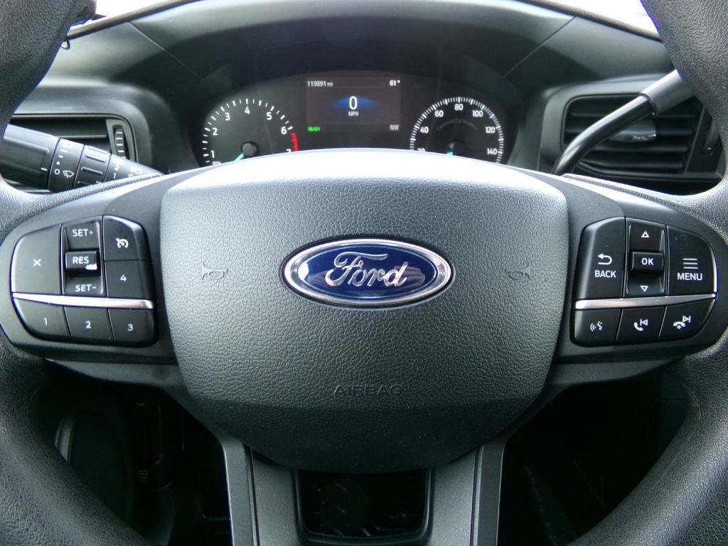 2021 Ford Explorer Image 17
