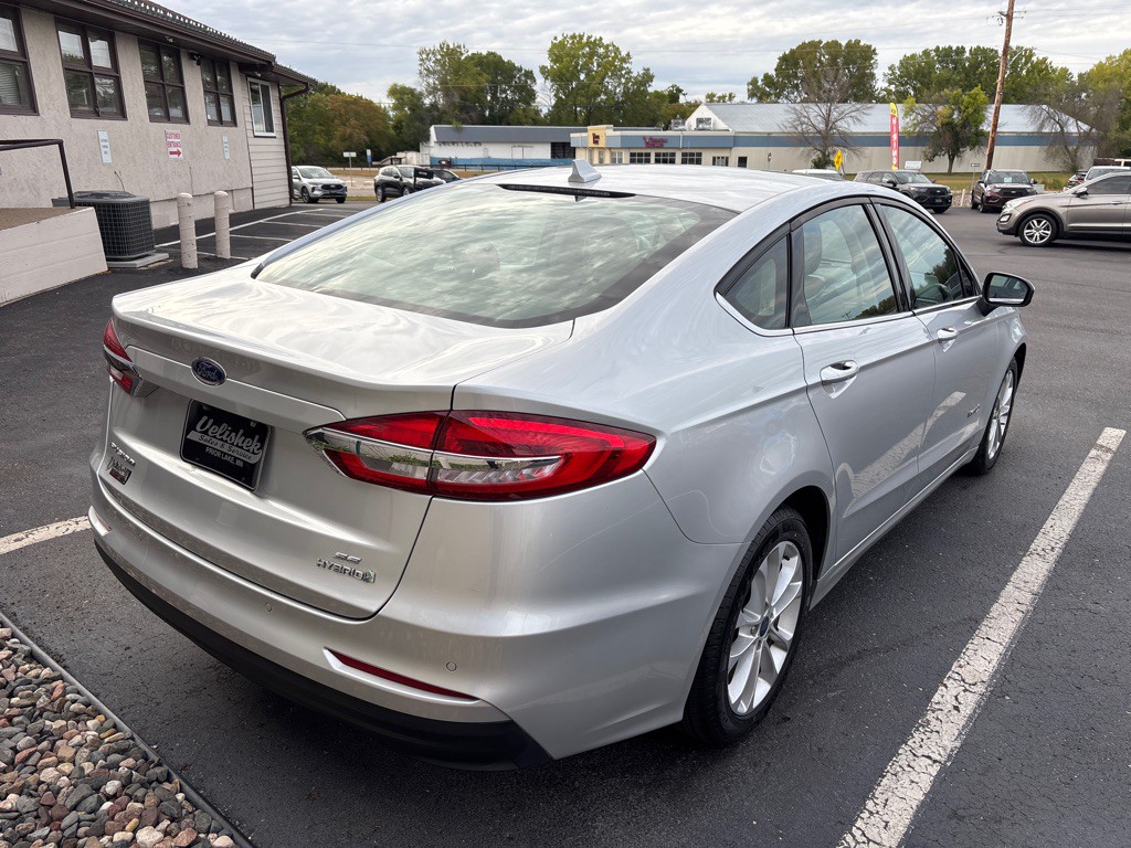 2019 Ford Fusion Image 3