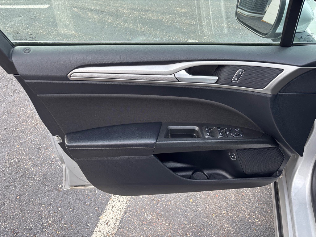 2019 Ford Fusion Image 9