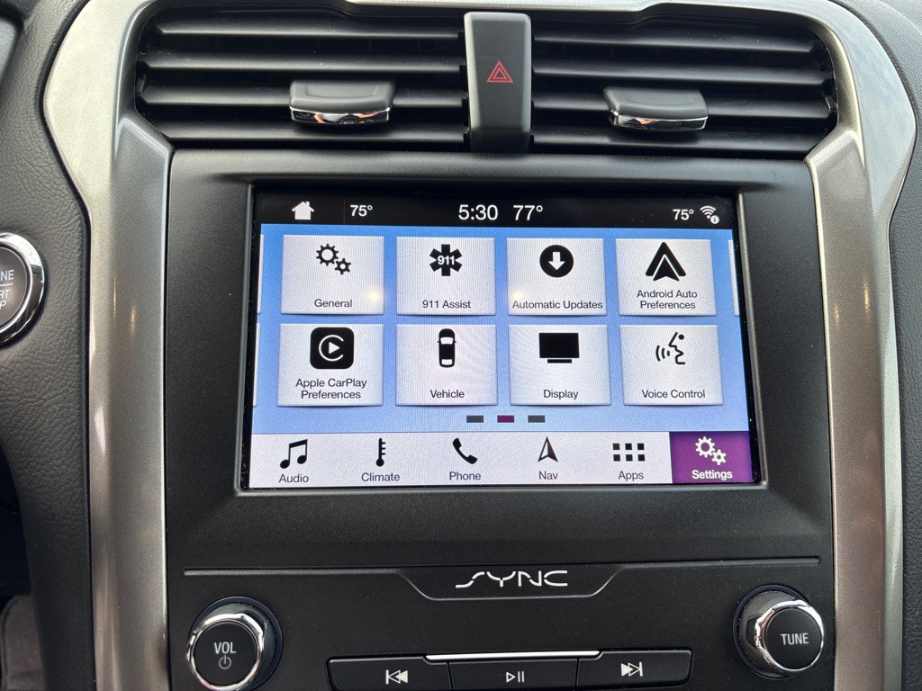 2019 Ford Fusion Image 24