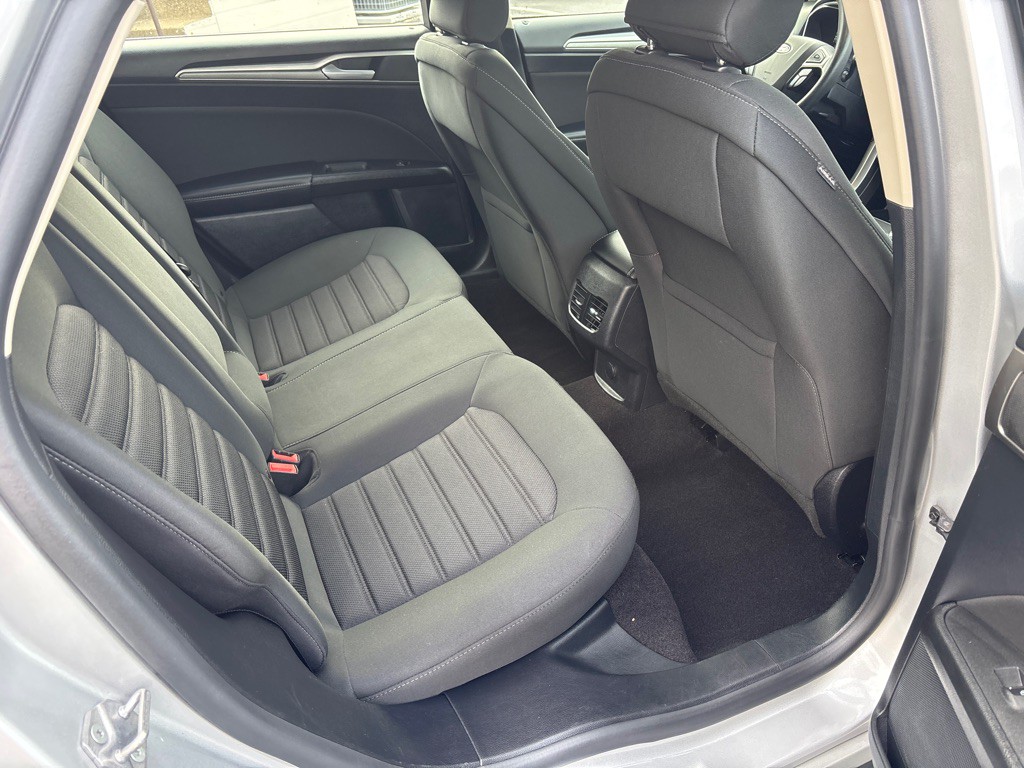 2019 Ford Fusion Image 32