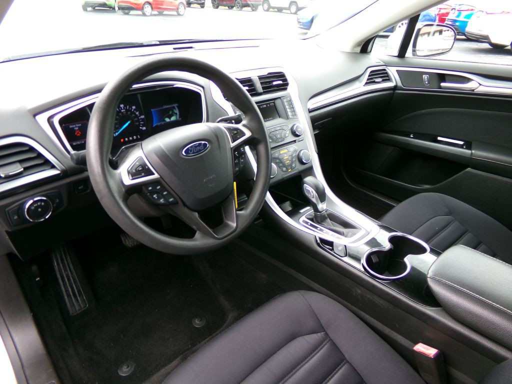 2014 Ford Fusion Image 17