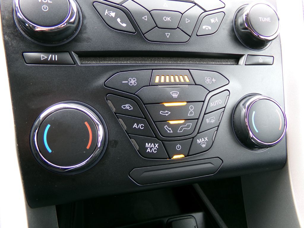 2014 Ford Fusion Image 23