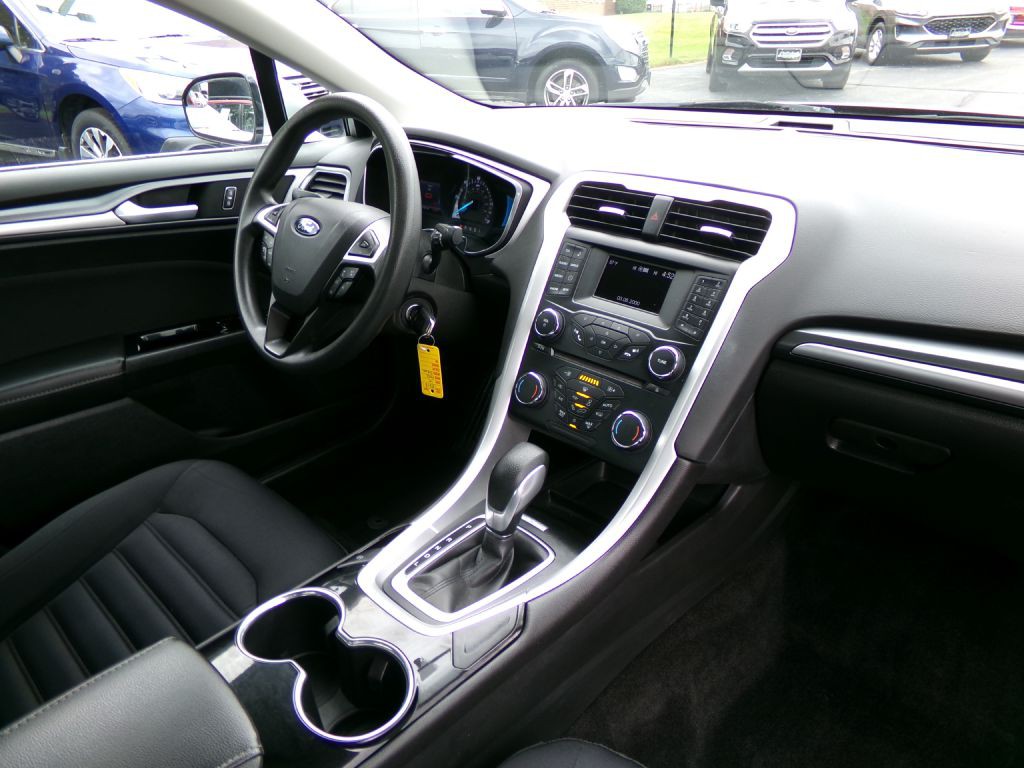 2014 Ford Fusion Image 30