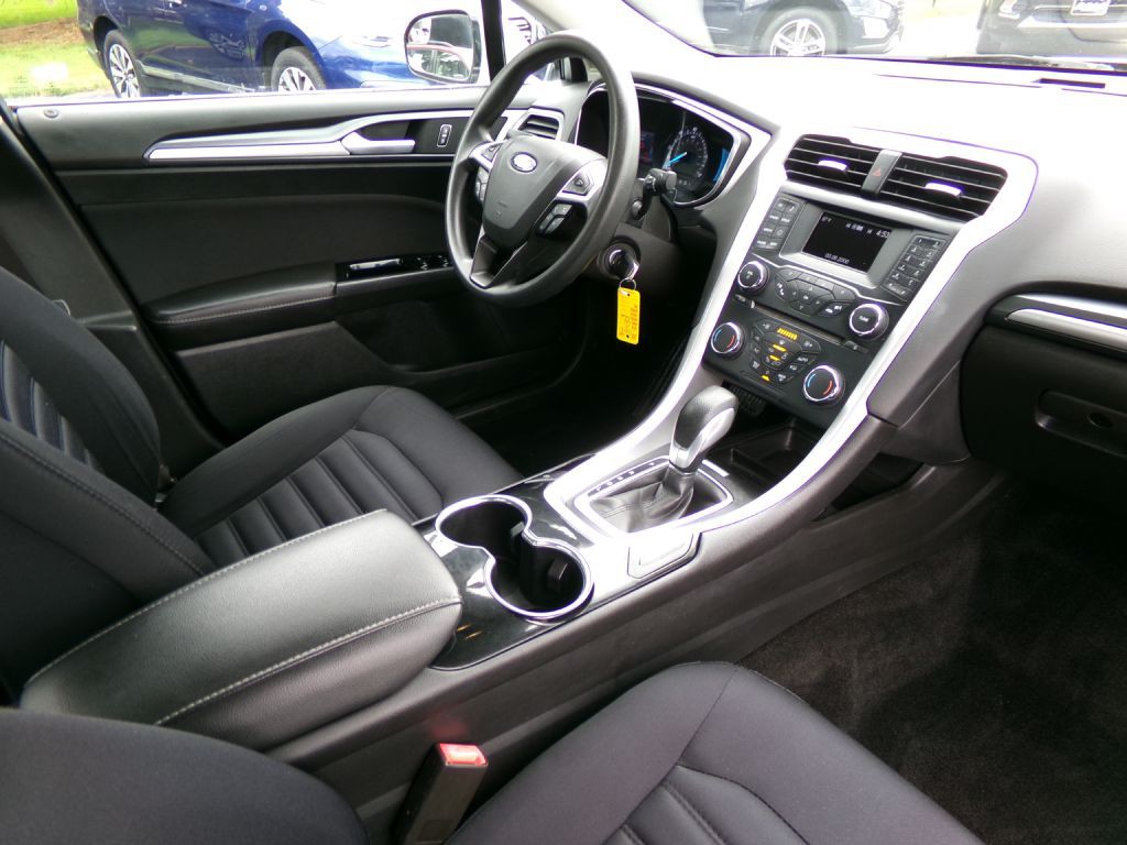 2014 Ford Fusion Image 33