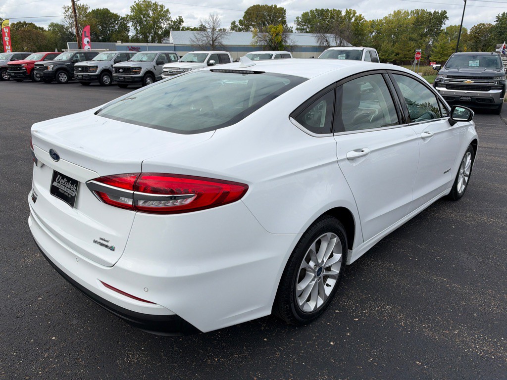 2019 Ford Fusion Image 3