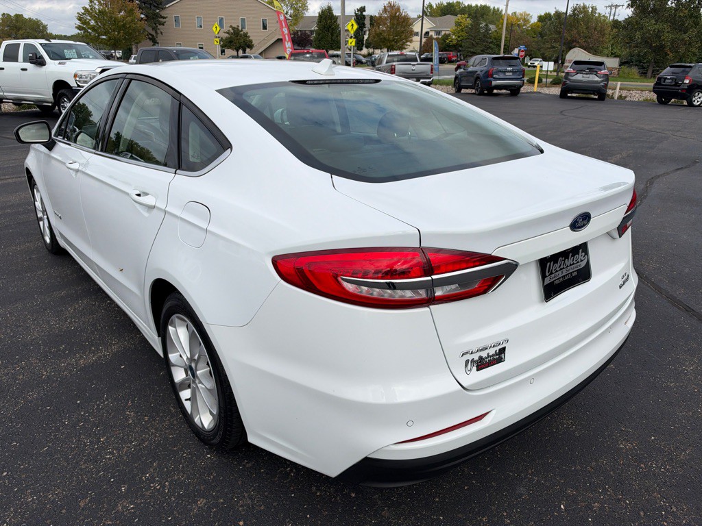 2019 Ford Fusion Image 5