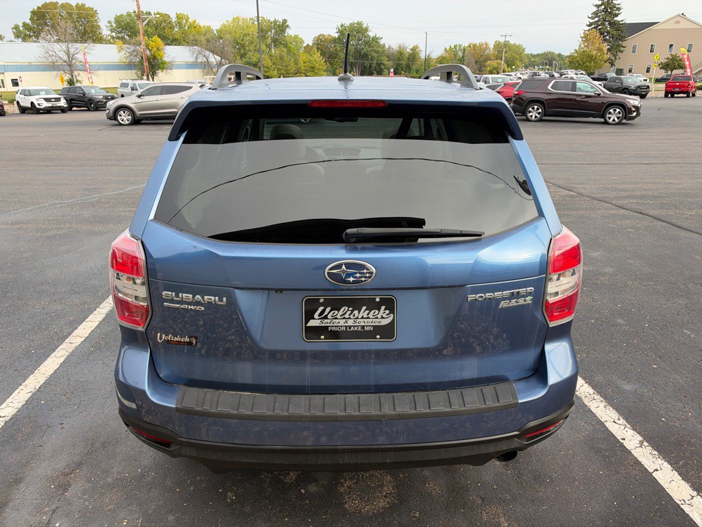 2015 Subaru Forester Image 4