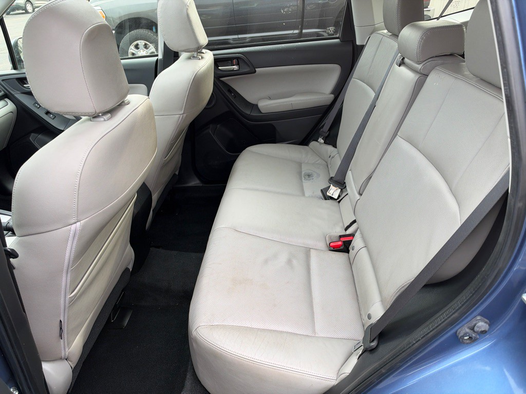 2015 Subaru Forester Image 28