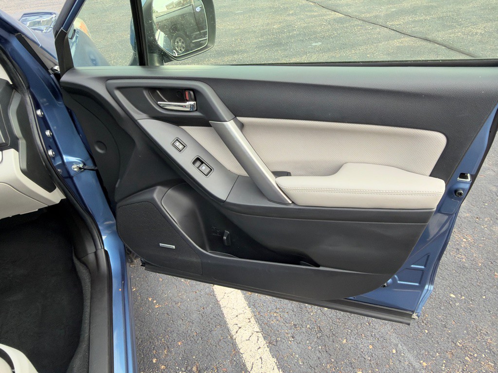 2015 Subaru Forester Image 33