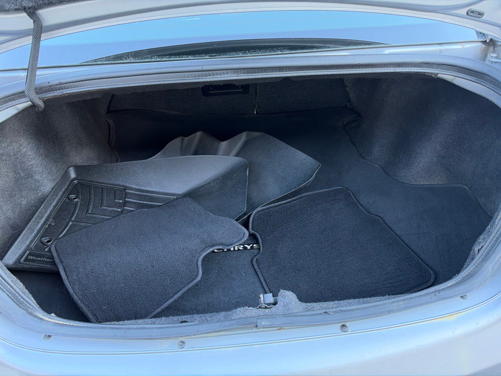 2013 Chrysler 200 Image 20