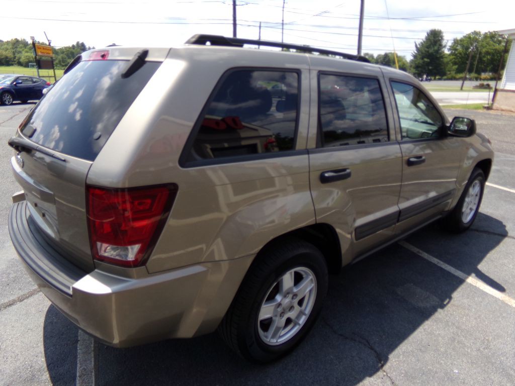 2006 Jeep Grand Cherokee Image 3