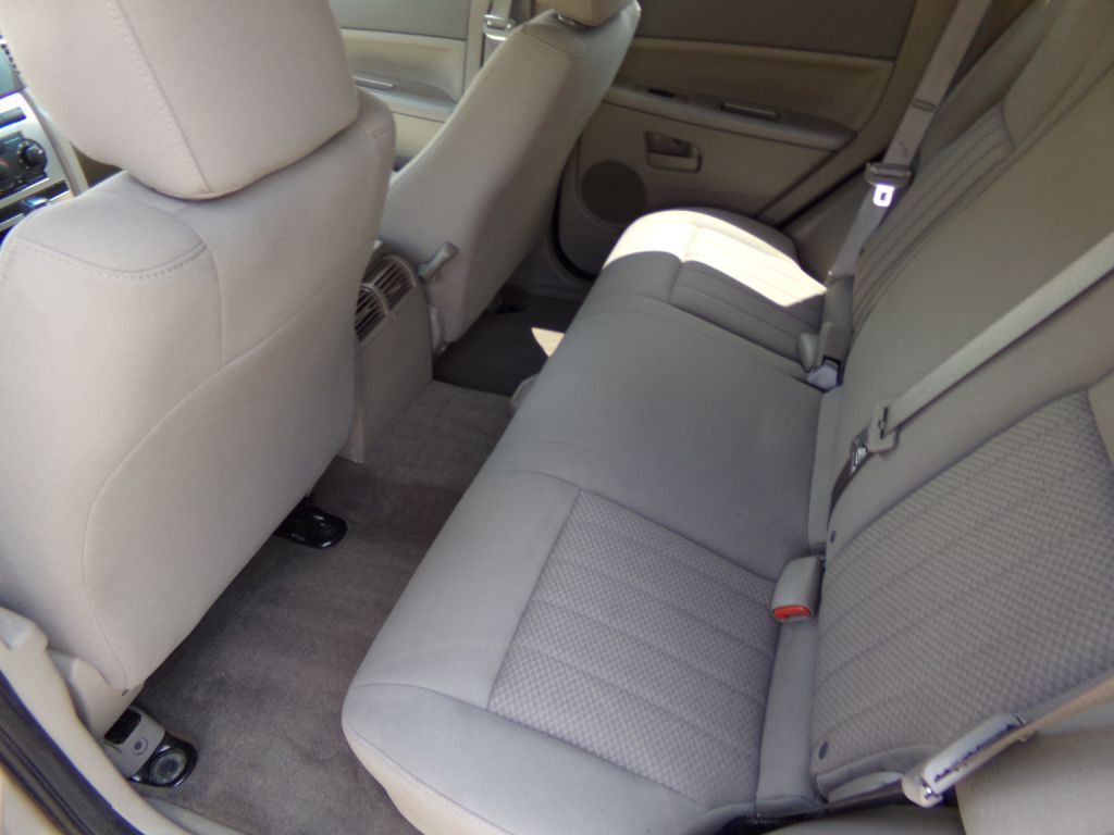 2006 Jeep Grand Cherokee Image 6