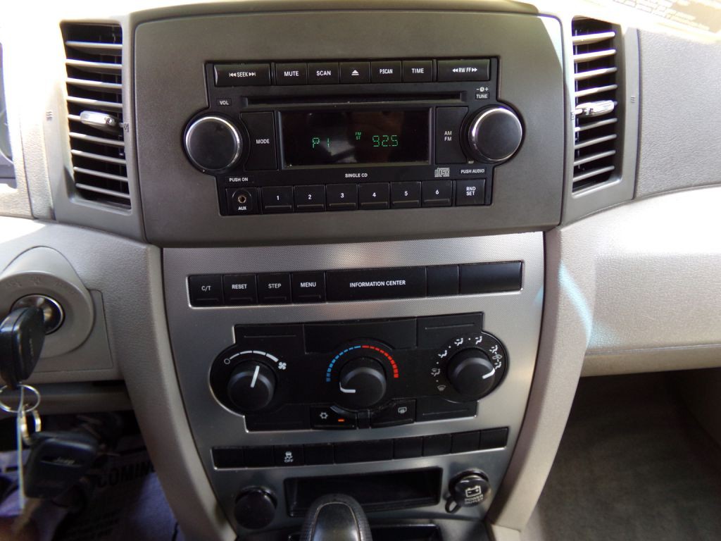 2006 Jeep Grand Cherokee Image 8