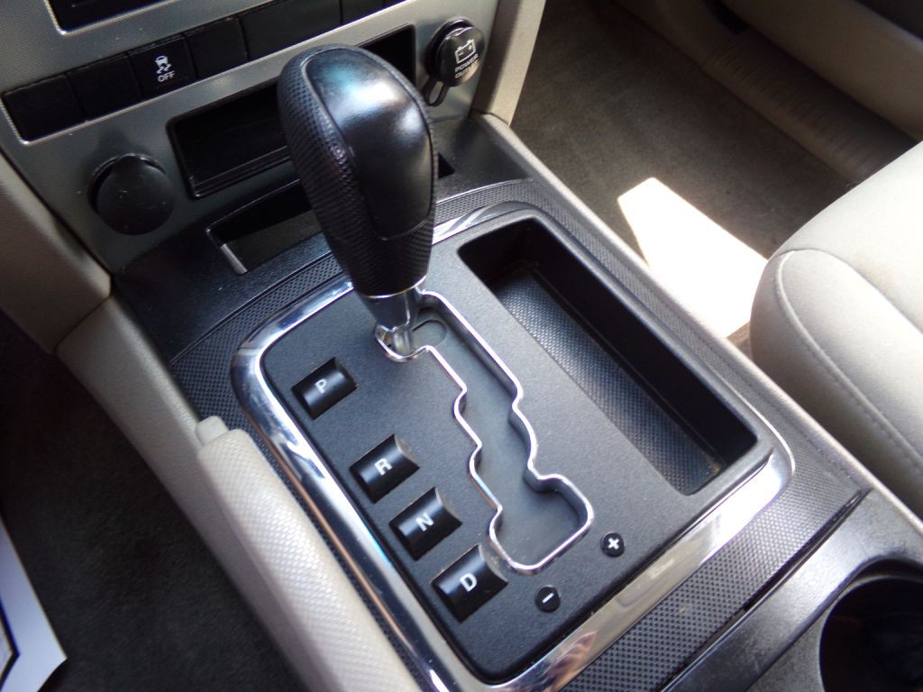 2006 Jeep Grand Cherokee Image 9