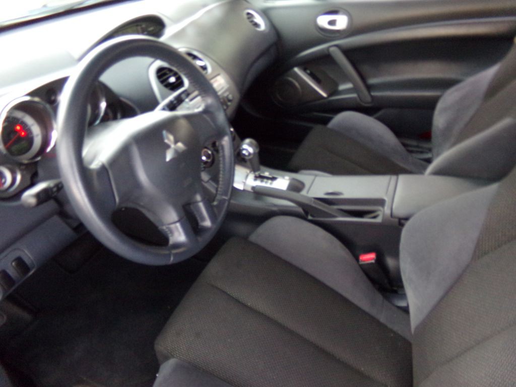 2006 Mitsubishi Eclipse Image 7