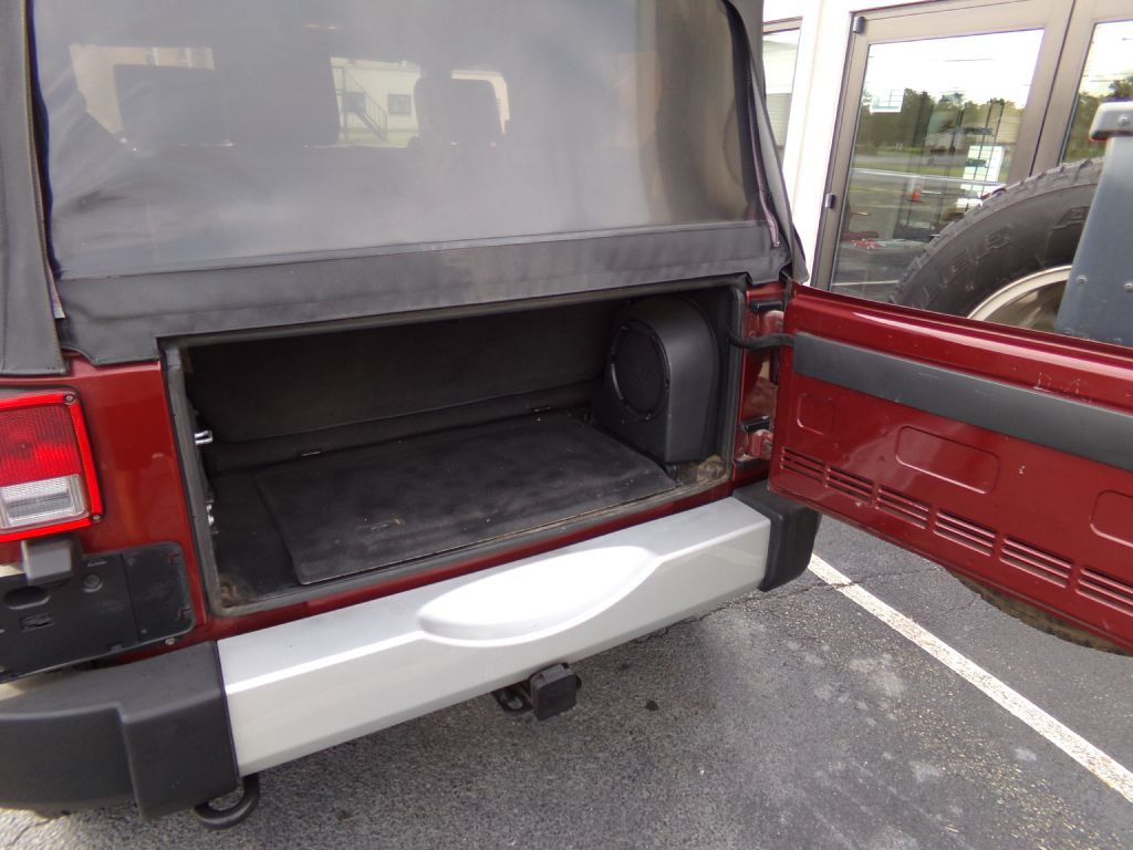 2010 Jeep Wrangler Image 15