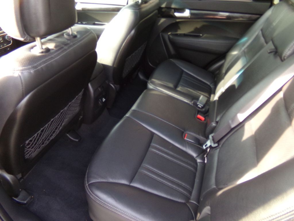 2015 Kia Sorento Image 8