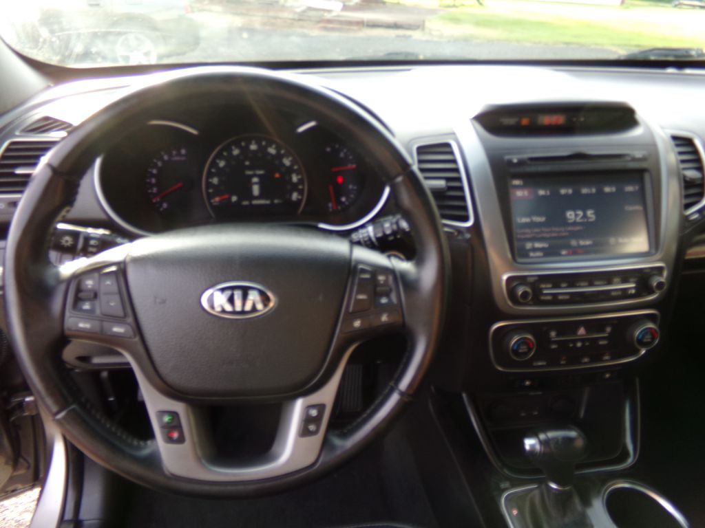 2015 Kia Sorento Image 9