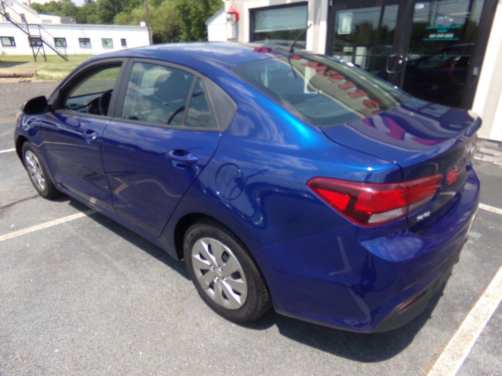 2018 Kia Rio Image 2