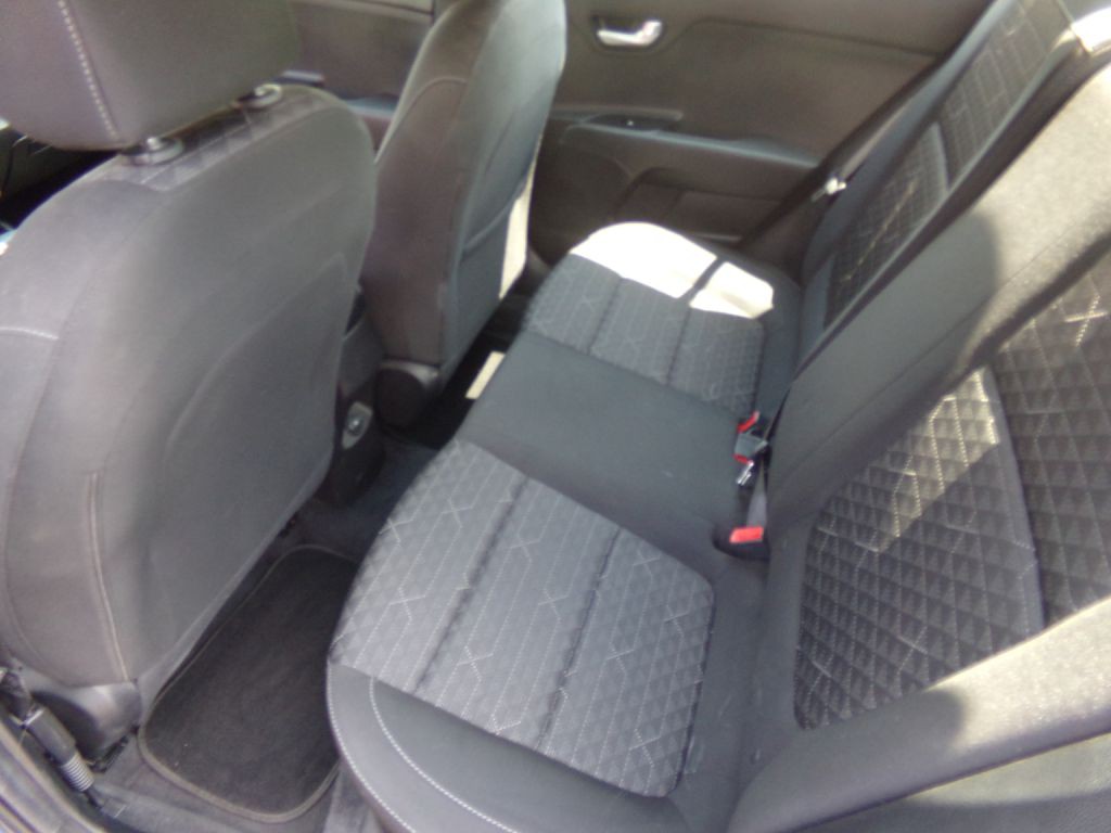2018 Kia Rio Image 6
