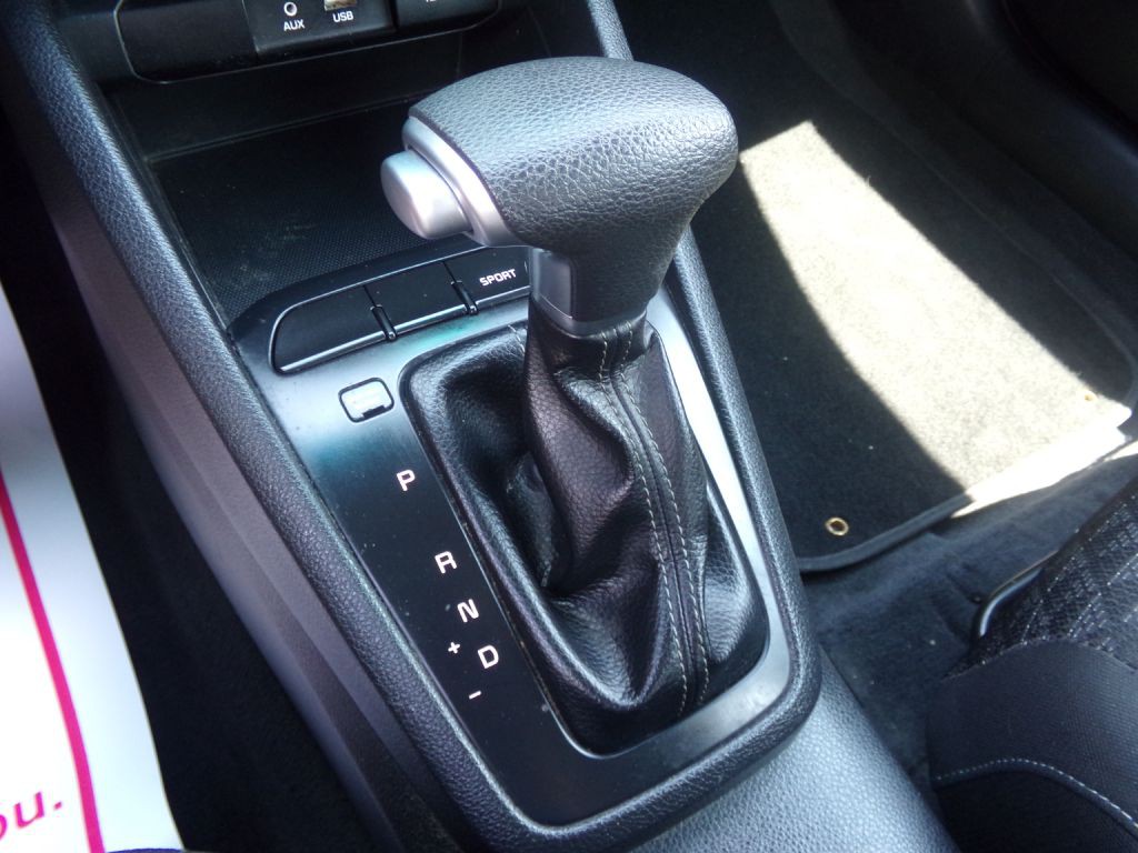 2018 Kia Rio Image 11