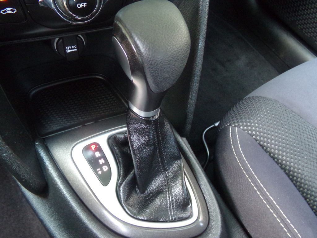 2015 Dodge Dart Image 9