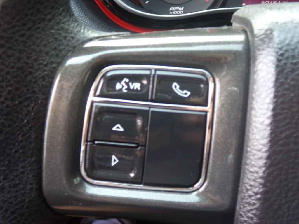 2015 Dodge Dart Image 11