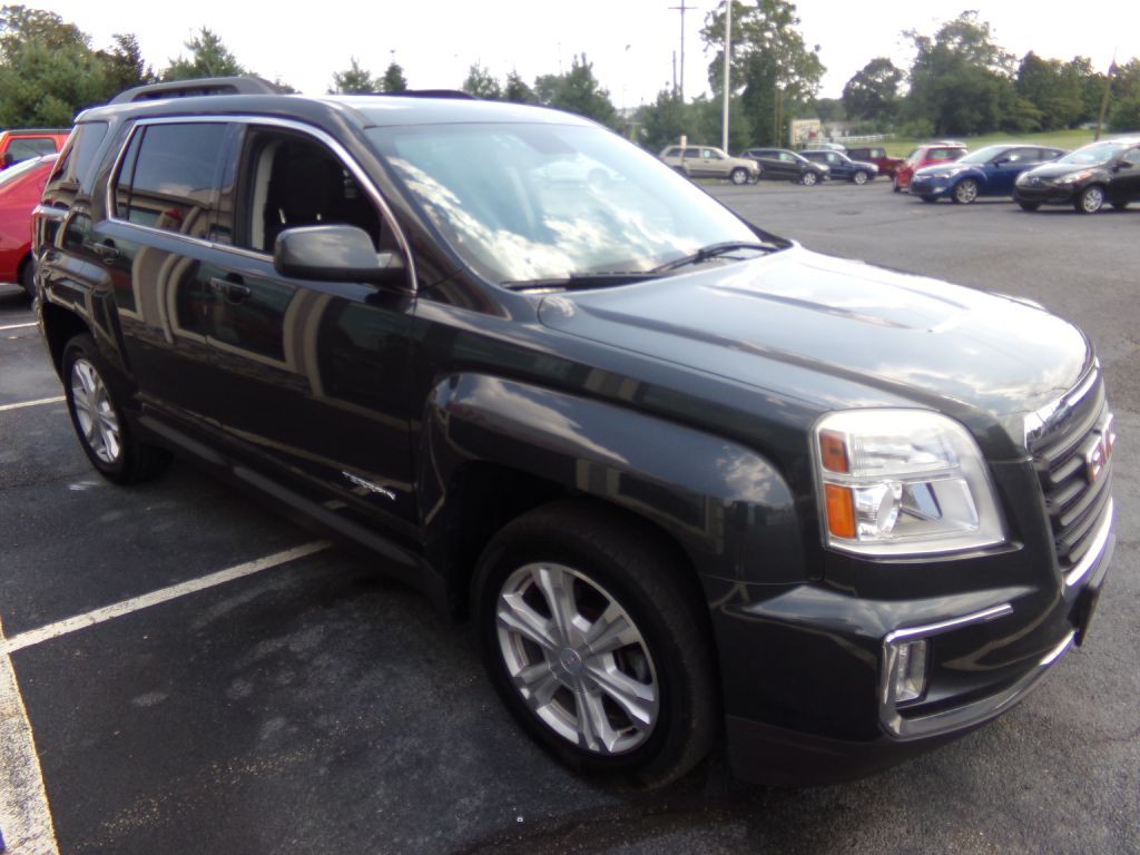 2017 GMC Terrain Image 4
