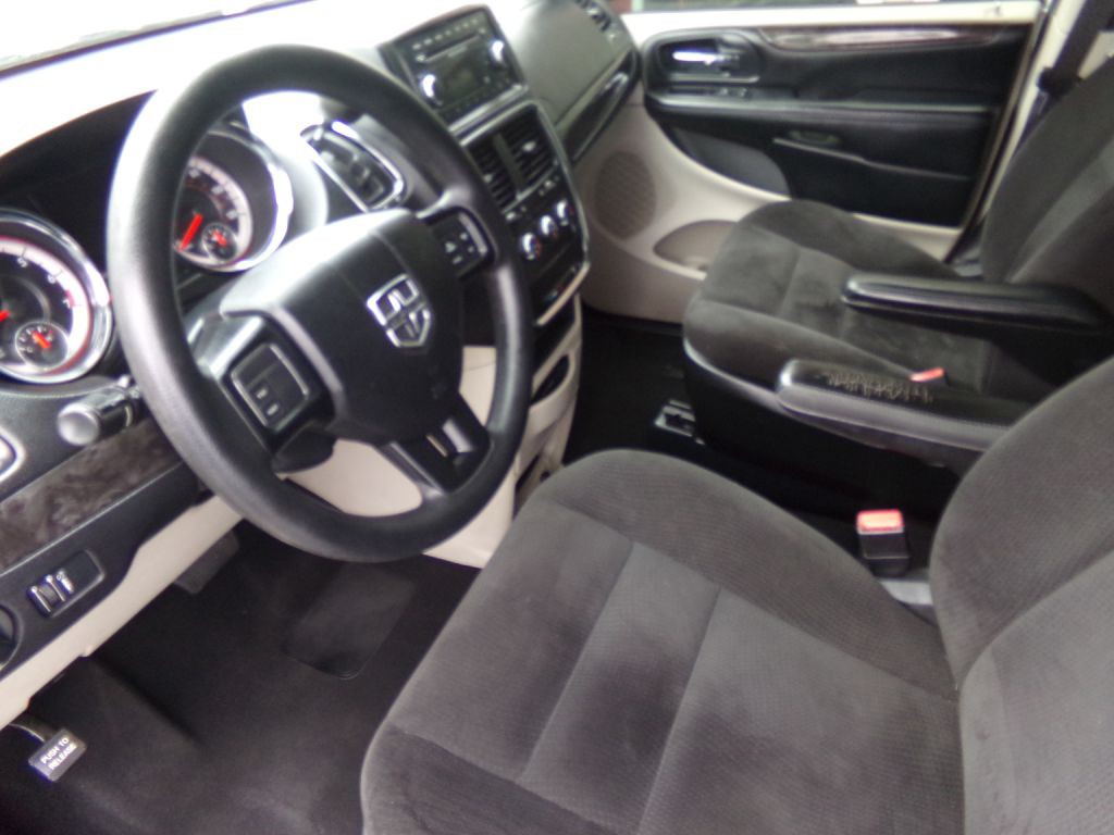 2016 Dodge Grand Caravan Image 7