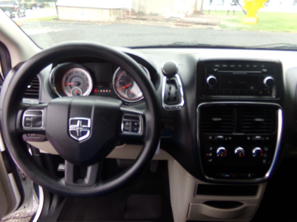 2016 Dodge Grand Caravan Image 10
