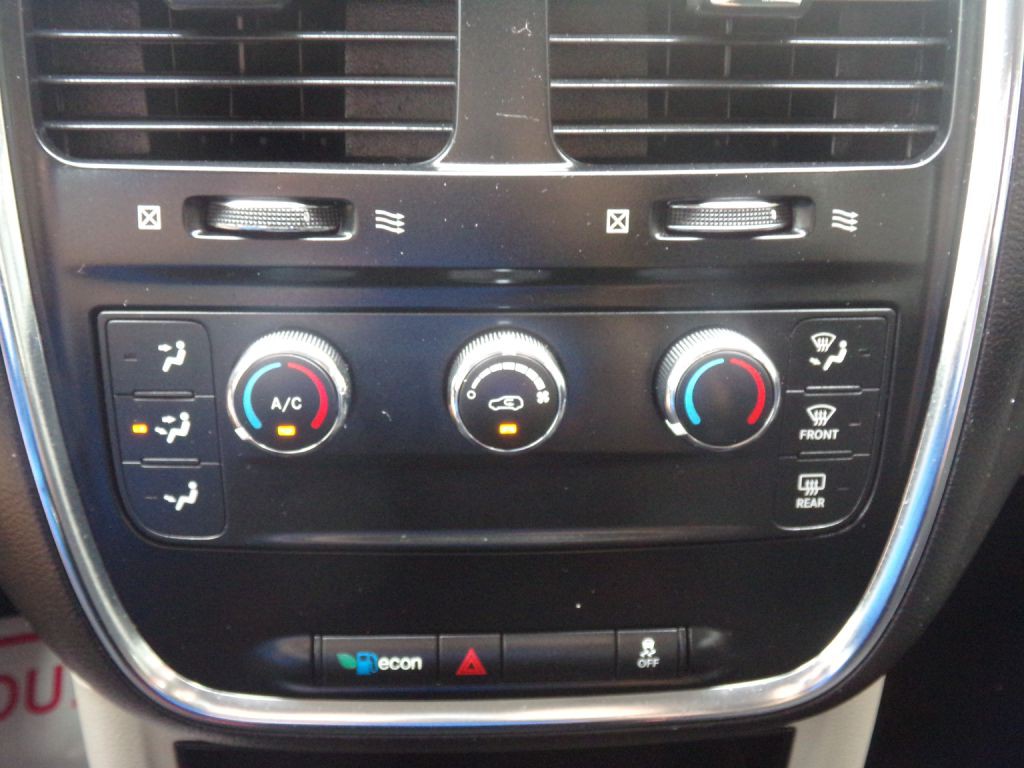 2016 Dodge Grand Caravan Image 13