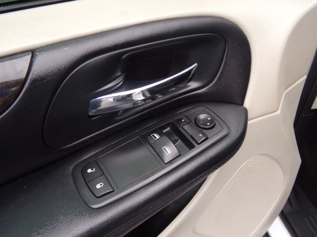 2016 Dodge Grand Caravan Image 18