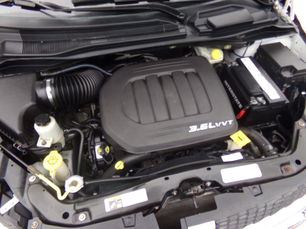 2016 Dodge Grand Caravan Image 25