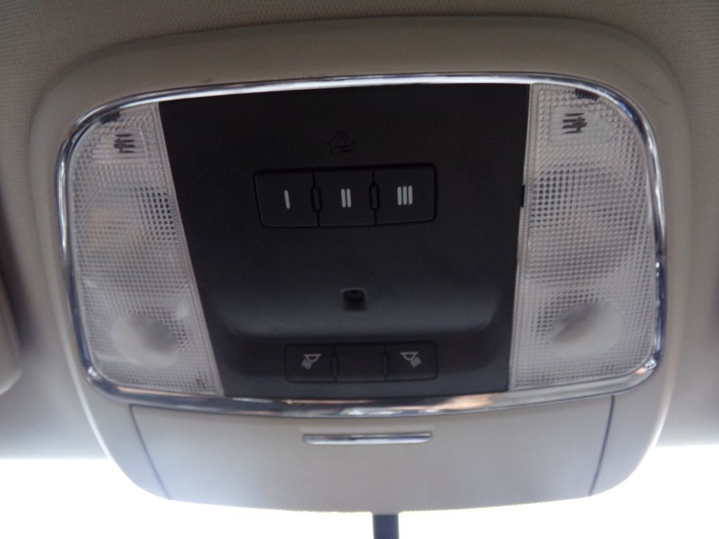 2011 Jeep Grand Cherokee Image 15